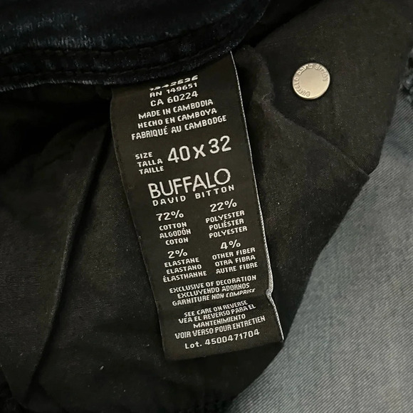 Buffalo by David Bitton size 40x32 - Picture 6 of 6